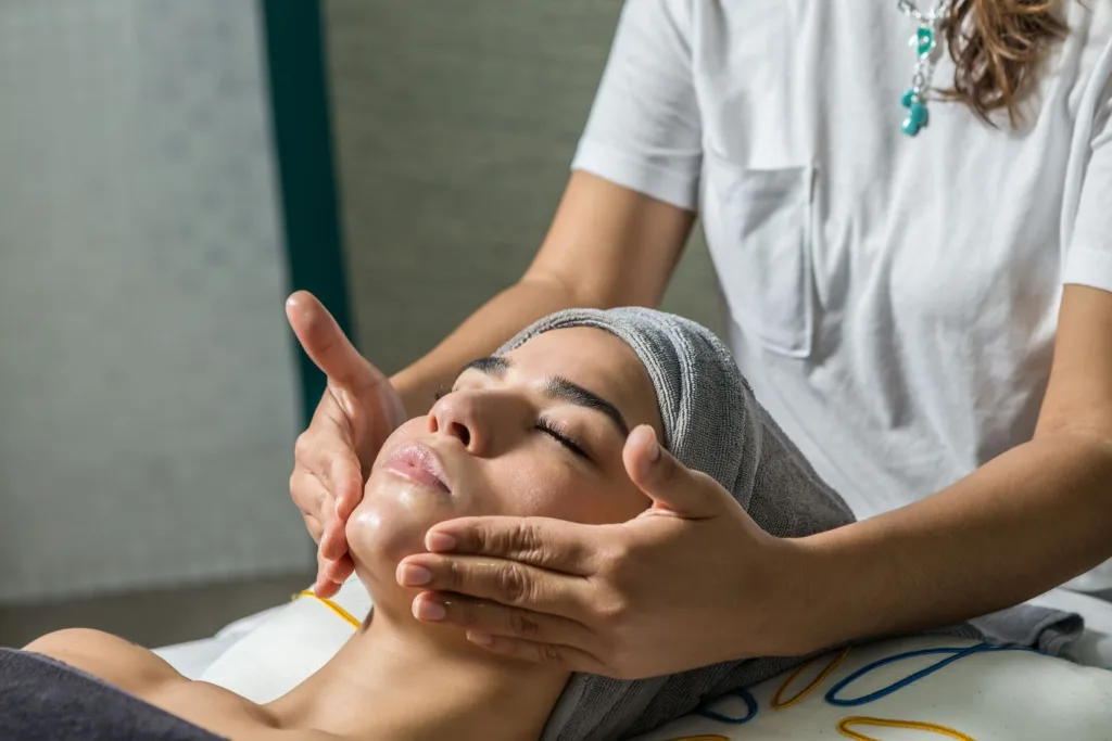 Medical spa in Novi MI offering relaxing facial treatment for glowing and rejuvenated skin.