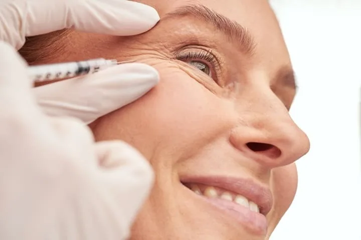 illustrating the best solution for wrinkles through safe